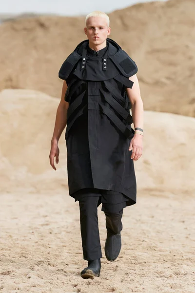 Look 21